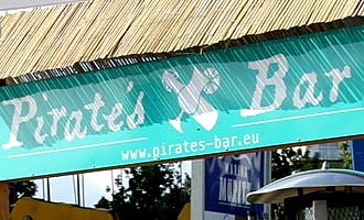 Pirates Bar Schild