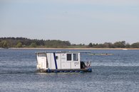 Febomobil 720 Cabin auf dem Wasser