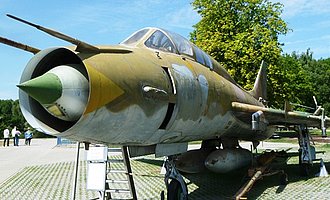 eine ausgestellte Su-22 im Luftfahrttechnischen Musseum beim Hafendorf Müritz